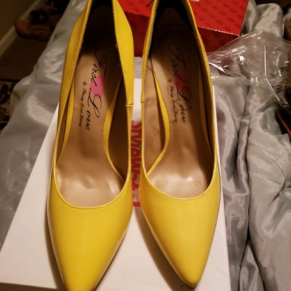 Heel - Picture 3 of 3